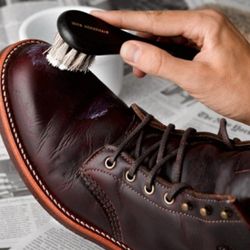 Holt Shoe Shop - Shoe cleaning and shining sevices.