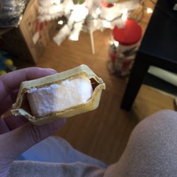 New Asian Market - Strawberry waffle ice cream