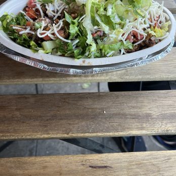 Chipotle Mexican Grill - Chicken bowl - Mexican Near Me - Waltham, Massachusetts Chipotle Mexican Grill - Chicken bowl - Mexican Near Me - Waltham, Massachusetts
