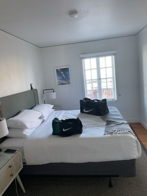 SCP Redmond Hotel by null