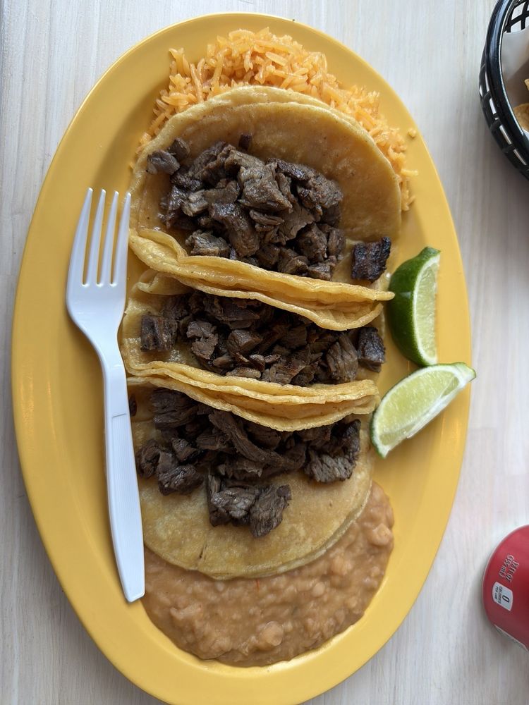 La Calle Tacos y Tequila