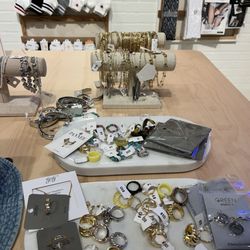 Tenshoppe - Accessories