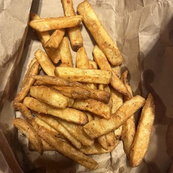 Amores Kitchen - French Fries - Pizza Near Me - Aston, Pennsylvania Amores Kitchen - French Fries - Pizza Near Me - Aston, Pennsylvania