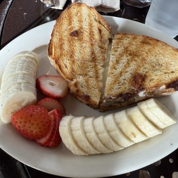 Urth Caffé-Pasadena - Kid's Grilled Cheese Panini - Cafes Near Me - Pasadena, California Urth Caffé-Pasadena - Kid's Grilled Cheese Panini - Cafes Near Me - Pasadena, California