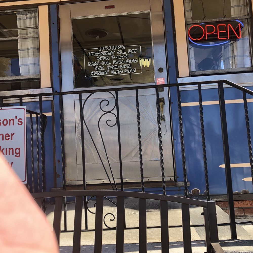 Wilson's Diner - the entrance to wilson's diner - American Near Me - Waltham, Massachusetts Wilson's Diner - the entrance to wilson's diner - American Near Me - Waltham, Massachusetts