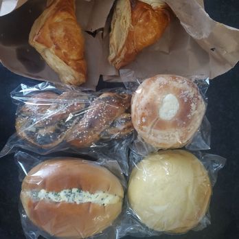 Sing Bakery - Bakeries Near Me - Toronto, Ontario