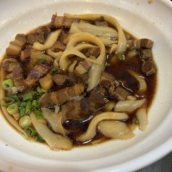 Magic Noodle - Pot belly hand sliced noodles - Noodles Near Me - Markham, Ontario Magic Noodle - Pot belly hand sliced noodles - Noodles Near Me - Markham, Ontario