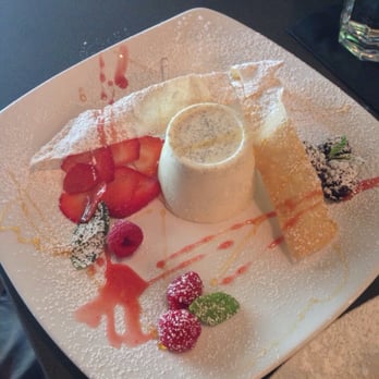 Pomo - Phoenix - Panna cotta - Pizza Near Me - Phoenix, Arizona Pomo - Phoenix - Panna cotta - Pizza Near Me - Phoenix, Arizona