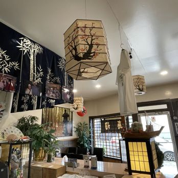 Ami Japanese Restaurant - Decor - Japanese Near Me - Roseburg, Oregon Ami Japanese Restaurant - Decor - Japanese Near Me - Roseburg, Oregon
