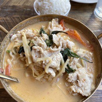 Sisters Thai - Red Curry - Thai Near Me - Alexandria, Virginia Sisters Thai - Red Curry - Thai Near Me - Alexandria, Virginia