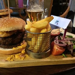 Library Bar and The Golden Lion Hotel and Restaurant - Lion burger with whisky dressing