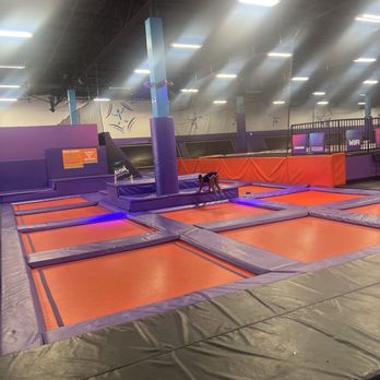 Altitude Trampoline Park - Bounce floor - Trampoline Parks Near Me - Cedar Hill, Texas Altitude Trampoline Park - Bounce floor - Trampoline Parks Near Me - Cedar Hill, Texas
