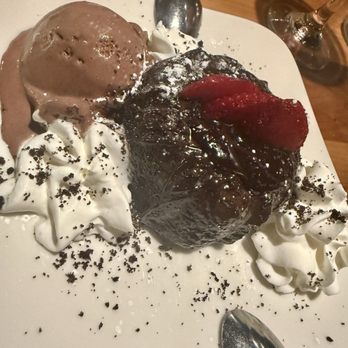Ecco - Italian Near Me - Trumbull, Connecticut