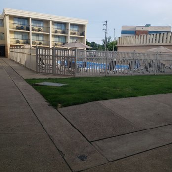 Holiday Inn Pittsburgh-Monroeville - Pool - Monroeville plaza hotel - Venues & Event Spaces Near Me - Monroeville, Pennsylvania