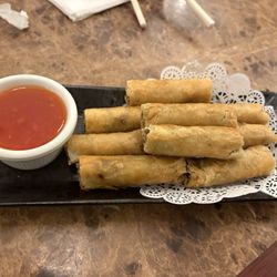Pho Dinh - Filipino Lumpia 9 Pieces