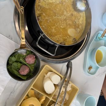 Miss Flower Hotpot - Chinese Near Me - Edison, New Jersey