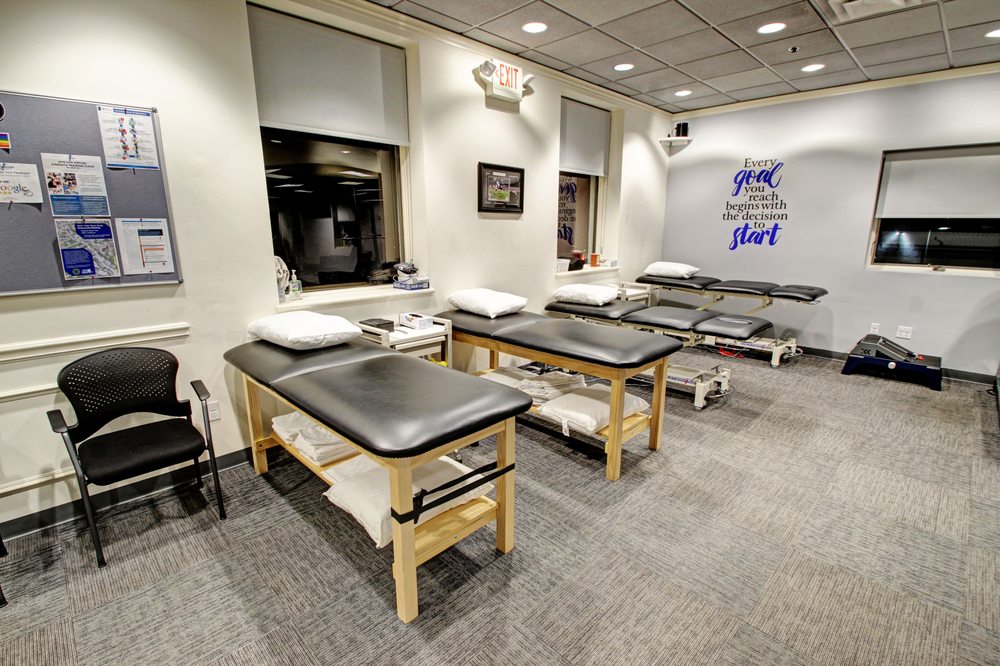 BOSTON PHYSICAL THERAPY & WELLNESS Updated August 2024 21 Photos