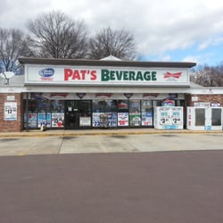 Pat's Beverages - Front of building