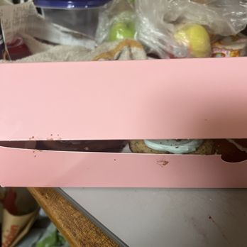Crumbl - Cerritos - My dirty box they handed me. - Bakeries Near Me - Cerritos, California Crumbl - Cerritos - My dirty box they handed me. - Bakeries Near Me - Cerritos, California