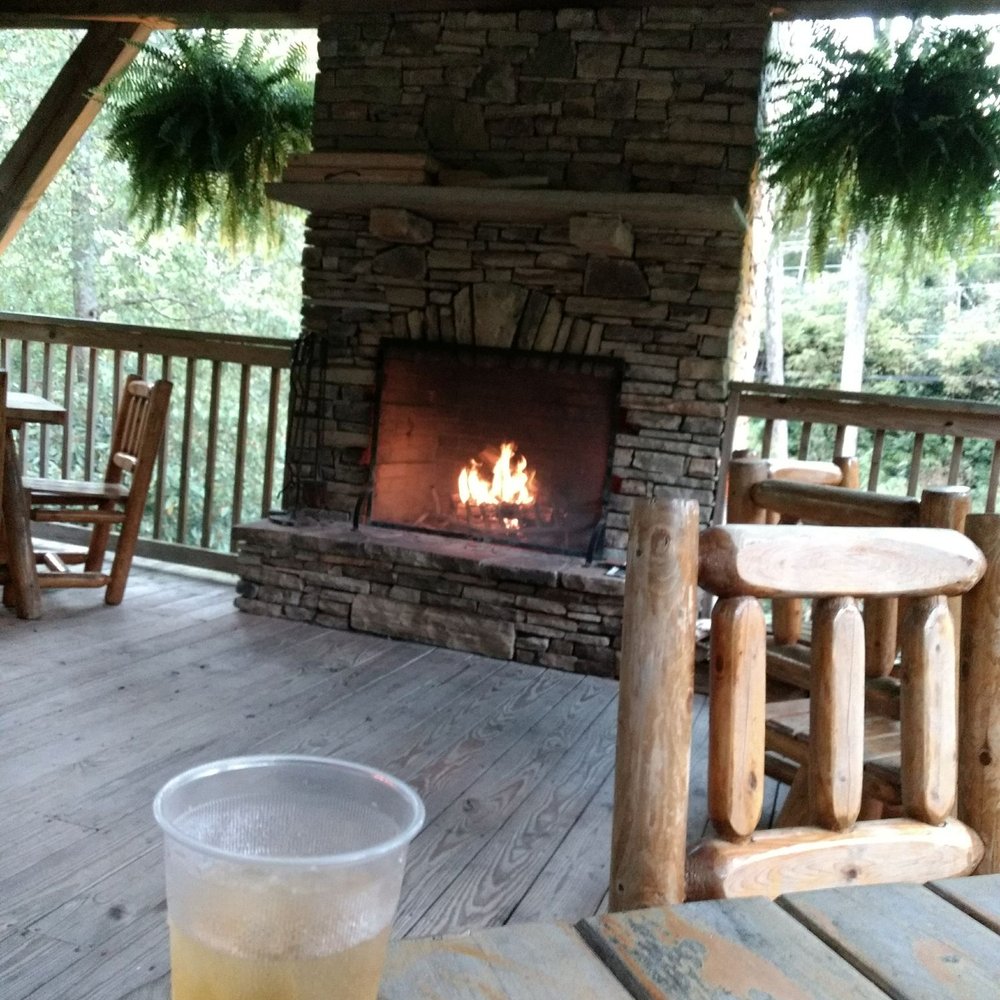 Mitchell's Lodge & Cottages - Build a fire and relax. - Hotels Near Me - Highlands, North Carolina Mitchell's Lodge & Cottages - Build a fire and relax. - Hotels Near Me - Highlands, North Carolina
