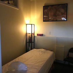 China Flower Spa - One of our comfortable rooms at China Flower Spa.