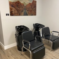 Avila Styles Barbershop - Inside the shop
