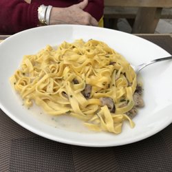 Alle Vecchie Mura - Tagliatelle mit Meeresfrüchten, 7,00 €