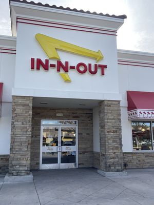 In-N-Out Burger by null