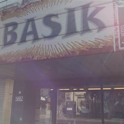Basik - Cambiame el cartel y te pongo 5 estrellas.