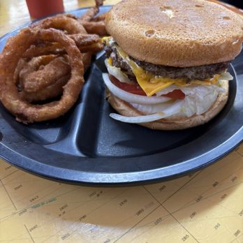Classic Burger and BBQ - Cheeseburgers - Barbeque Near Me - Bessemer, Alabama Classic Burger and BBQ - Cheeseburgers - Barbeque Near Me - Bessemer, Alabama