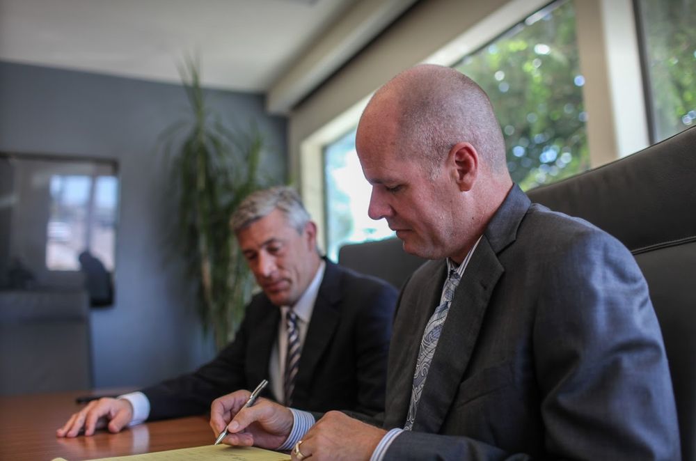 ESTEY & BOMBERGER Personal Injury Law 257 Lilac Dr, El Cajon, CA