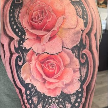 Jesse Barragan Tattoo - Gems and roses - Tattoo Near Me - Vancouver, Washington Jesse Barragan Tattoo - Gems and roses - Tattoo Near Me - Vancouver, Washington