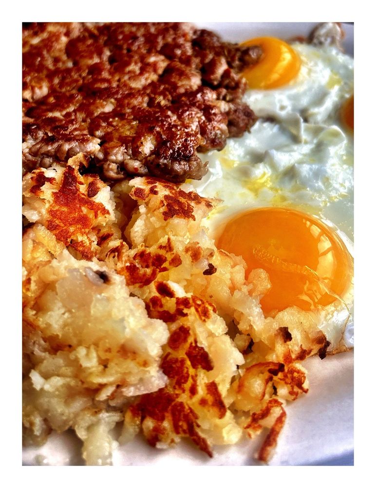 Social spots from De Mar's Family Restaurant