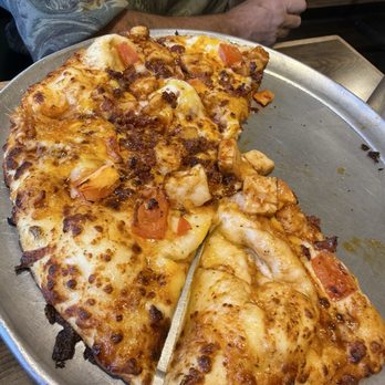 Round Table Pizza - BBQ chicken pizza no onion - Pizza Near Me - Elko, Nevada