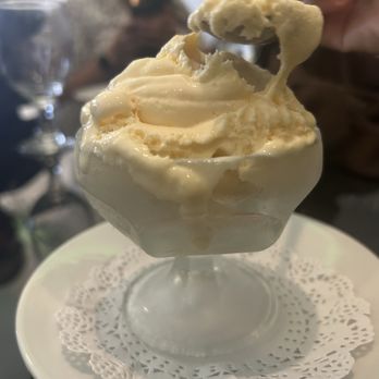 Acqua e Farina - Vanilla gelato - Italian Near Me - Hayward, California