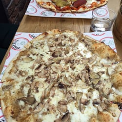 Bafetto - Amsterdam (mantarli olan) ve bafetto pizzalarini denedik..oldukca basarili