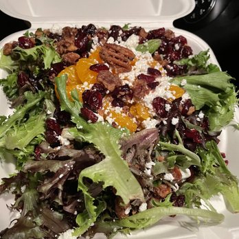 Bourbon On Main - Dinner salad: derby - Cocktail Bars Near Me - Frankfort, Kentucky