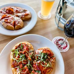 Boston's Restaurant & Sports Bar