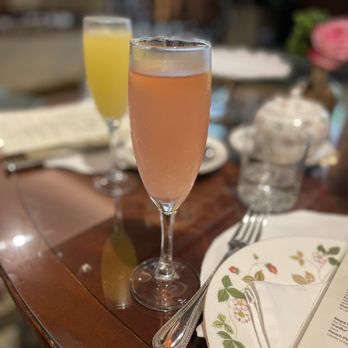 Le Salon - Cocktails to start - Tea Rooms Near Me - New Orleans, Louisiana Le Salon - Cocktails to start - Tea Rooms Near Me - New Orleans, Louisiana