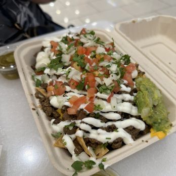 G's Taco Spot On Wheels - carne asada nachos - Food Trucks Near Me - West Covina, California