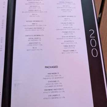 200 Social House - Beers and Brews - Gastropubs Near Me - Bernalillo, New Mexico