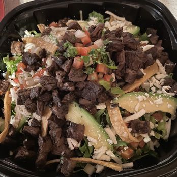 Veleros - Steak salad - New Mexican Cuisine Near Me - Valparaiso, Indiana