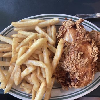 Myrtie Mae's - 2 piece fried chicken - American Near Me - Eureka Springs, Arkansas