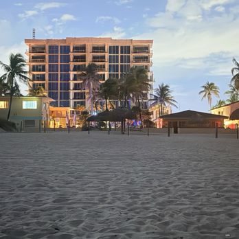 Ebb Tide Resort - Pompano Beach - Ebb Tide Oceanfront Resort - Resorts Near Me - Pompano Beach, Florida