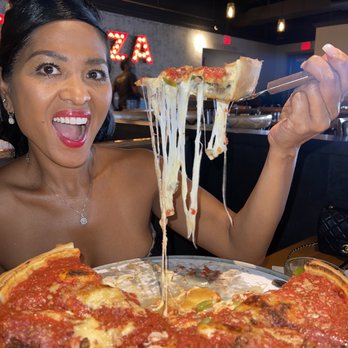 Giordano's - Deep dish pizza - Salad Near Me - Las Vegas, Nevada Giordano's - Deep dish pizza - Salad Near Me - Las Vegas, Nevada