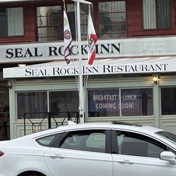 Breakfast and lunch returning in 2025