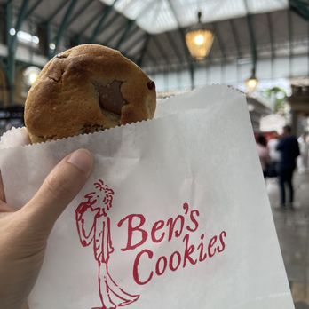 Ben's Cookies - Bakeries Near Me - London, XGL