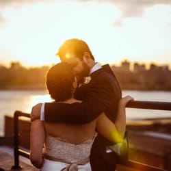 Greenpoint Loft - Great spot for pictures at sunset!
