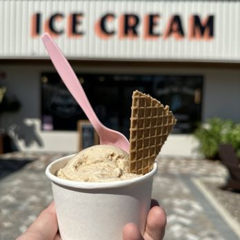 Great Heights Creamery - Outside - Ice Cream & Frozen Yogurt Near Me - Sarasota, Florida