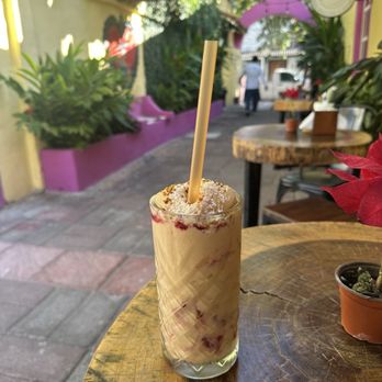 ONO Acai Bowls - Sunny smoothie - Vegan Near Me - Puerto Vallarta, JAL ONO Acai Bowls - Sunny smoothie - Vegan Near Me - Puerto Vallarta, JAL